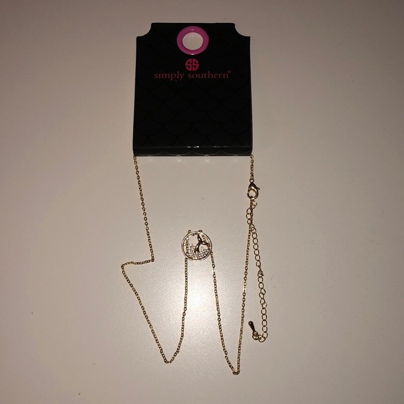 Simply Southern Necklace Delicate Whale Tail - Picture 1 of 3